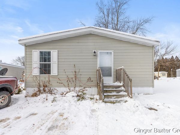 1800 W Main Street, Unit 105, Lowell, MI 49331