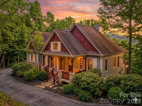 130 Cross Vine Drive, Tuckasegee, NC 28783