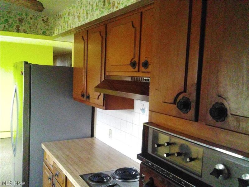 370 North Drive, Lorain, OH 44053 Photo 12