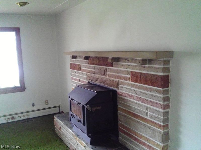 370 North Drive, Lorain, OH 44053 Photo 6