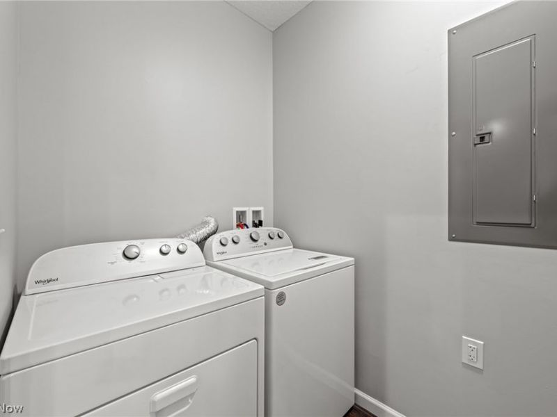 5547 Beavercrest Drive, Unit 211, Lorain, OH 44053 Photo 20