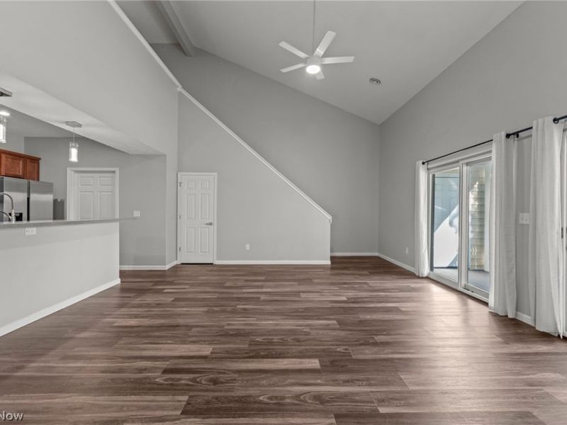 5547 Beavercrest Drive, Unit 211, Lorain, OH 44053 Photo 27