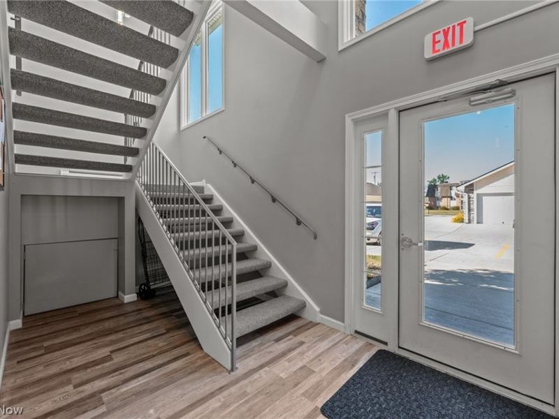 5547 Beavercrest Drive, Unit 211, Lorain, OH 44053 Photo 3