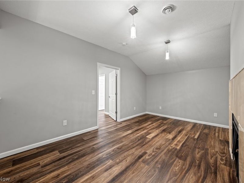 5547 Beavercrest Drive, Unit 211, Lorain, OH 44053 Photo 31