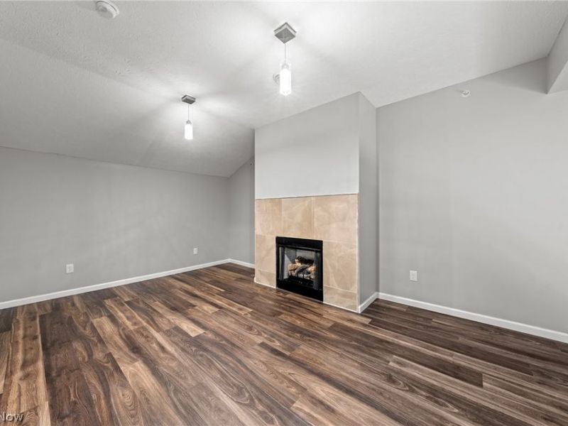 5547 Beavercrest Drive, Unit 211, Lorain, OH 44053 Photo 32