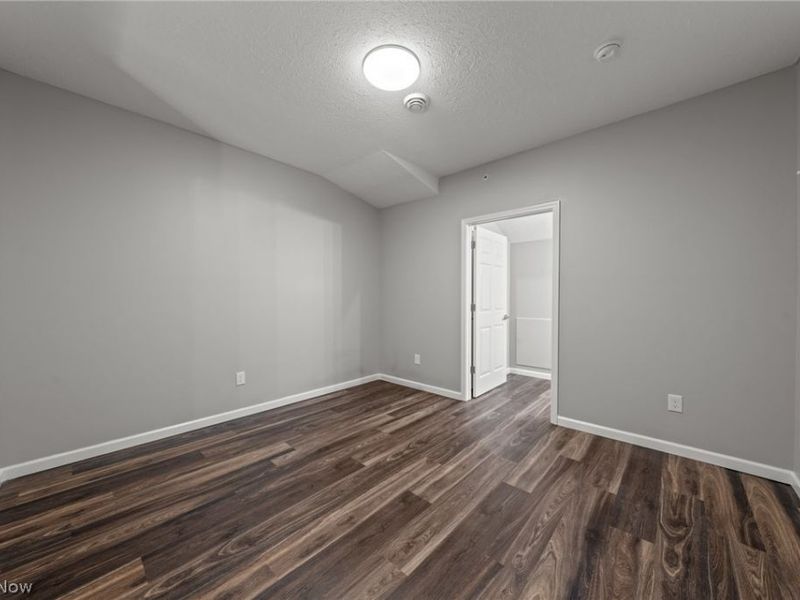 5547 Beavercrest Drive, Unit 211, Lorain, OH 44053 Photo 34