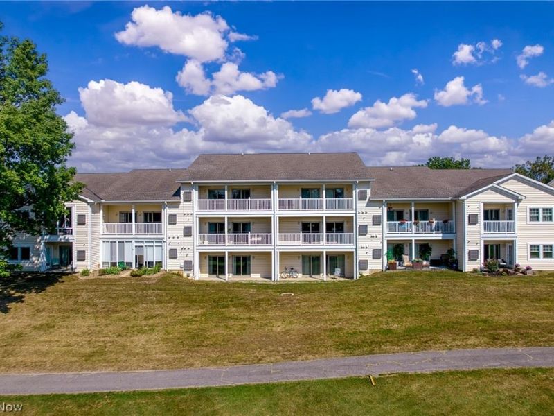 5547 Beavercrest Drive, Unit 211, Lorain, OH 44053 Photo 42