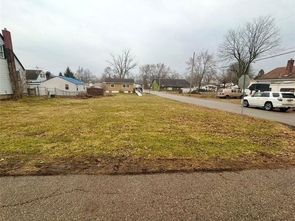 2616 Taft Avenue NE, Canton, OH 44705