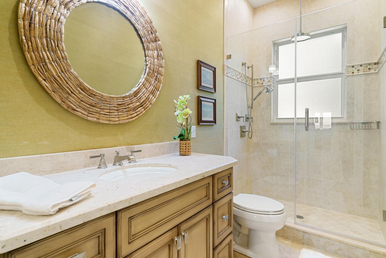 134 N Rolling Hill Road, Tavernier, FL 33070 Photo