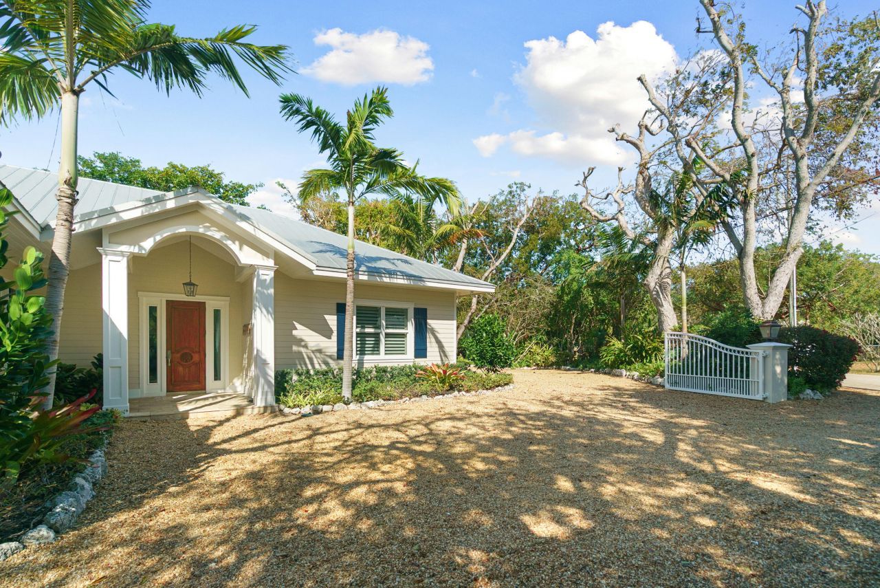 134 N Rolling Hill Road, Tavernier, FL 33070 Photo