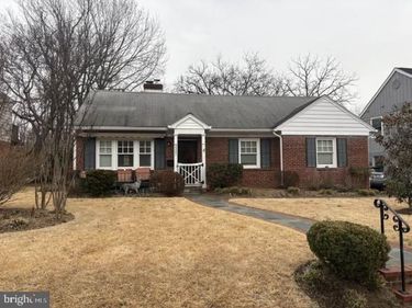 2331 N UNDERWOOD STREET, ARLINGTON, VA 22205