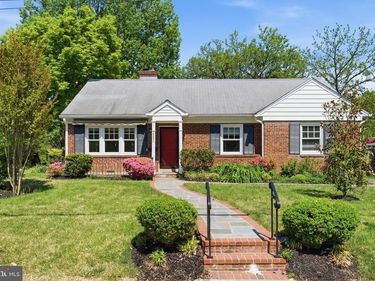 2331 N UNDERWOOD STREET, ARLINGTON, VA 22205