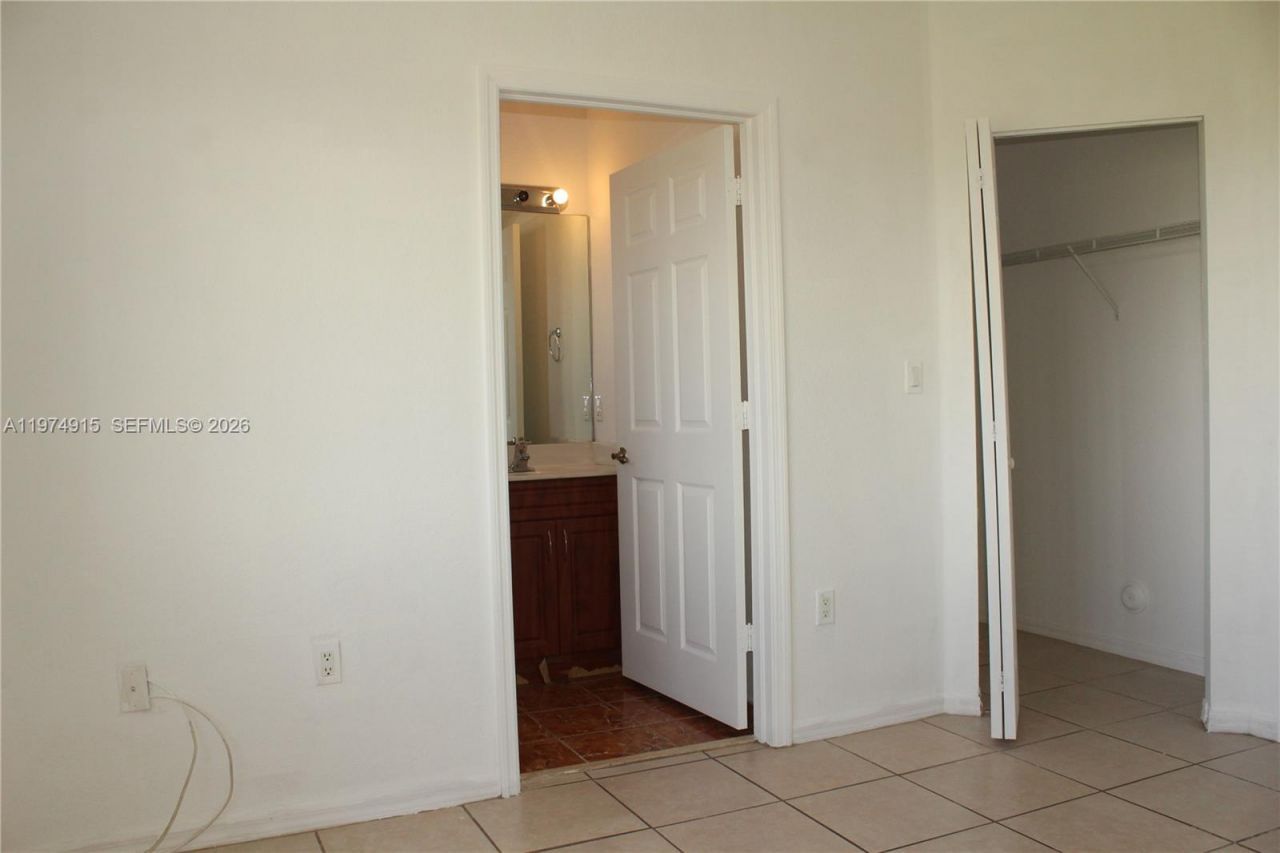 10937 SW 181st Ter, Miami, FL 33157 Photo