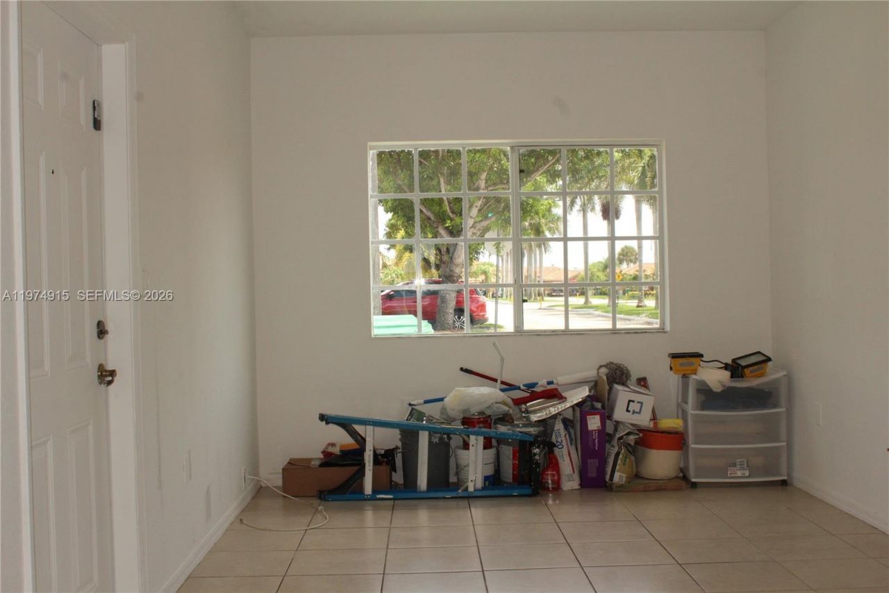 10937 SW 181st Ter, Miami, FL 33157 Photo