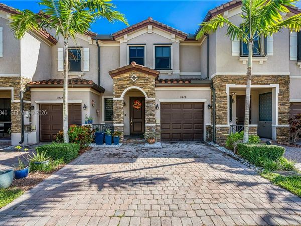 11428 SW 254th St, Homestead, FL 33032