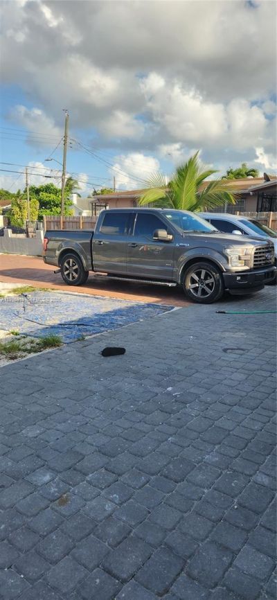 150 NW 17th Ct , Miami, FL 33125 Photo