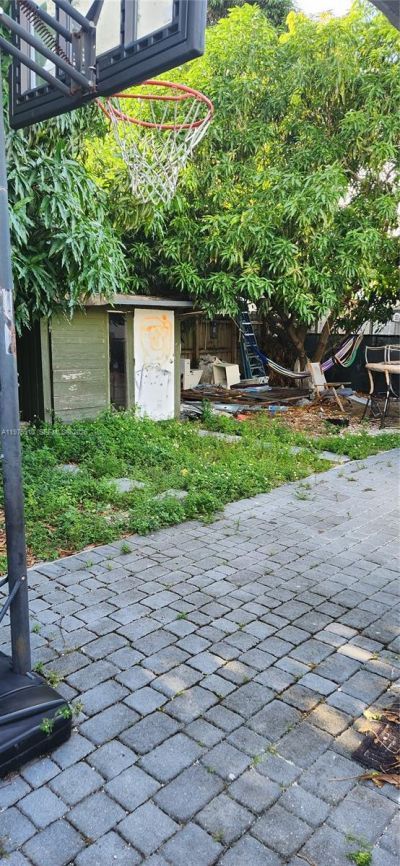 150 NW 17th Ct , Miami, FL 33125 Photo