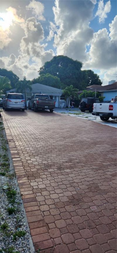 150 NW 17th Ct , Miami, FL 33125 Photo