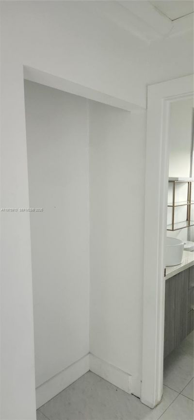 150 NW 17th Ct , Miami, FL 33125 Photo