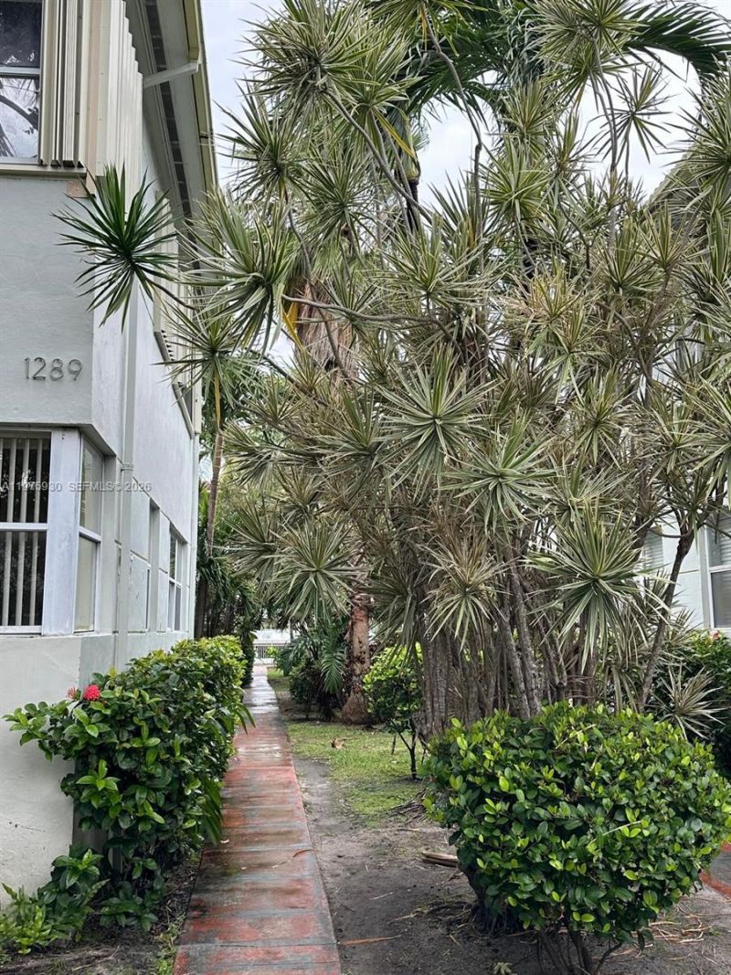 1289 Marseille Dr, Unit 50, Miami Beach, FL 33141 Photo