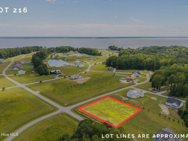 91 N Brightleaf Drive, Minnesott Beach, NC 28510