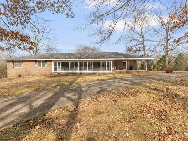 2490 Cotton Gin Rd, Russellville, AL