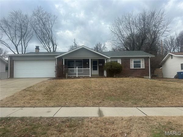 11768 Parish Drive , Bridgeton, MO 63044