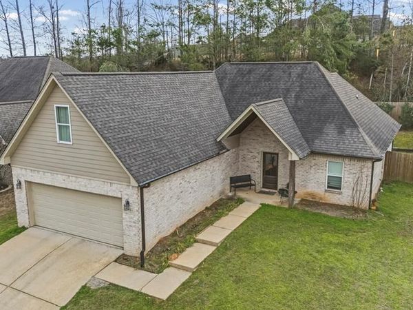 115 Brookside Dr, Oxford, MS 38655