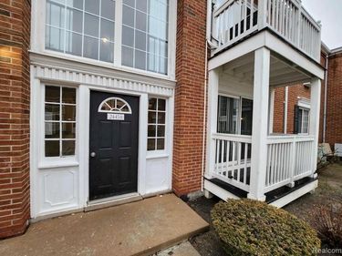 2445 TORQUAY Avenue, Royal Oak, MI 48073