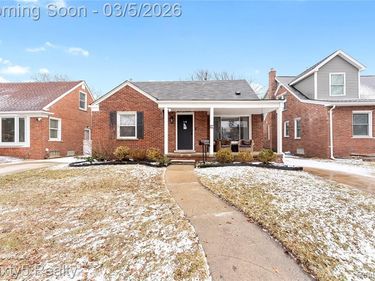 9007 Quandt Avenue, Allen Park, MI 48101