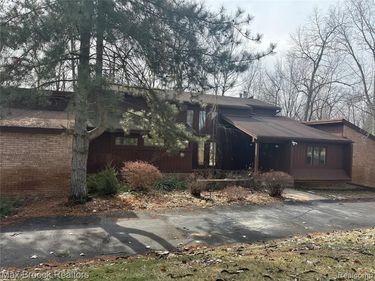 4623 Patrick Road, West Bloomfield Twp, MI 48322