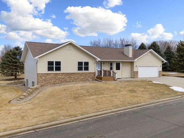 19 13th Street NE, Kasson, MN 55944