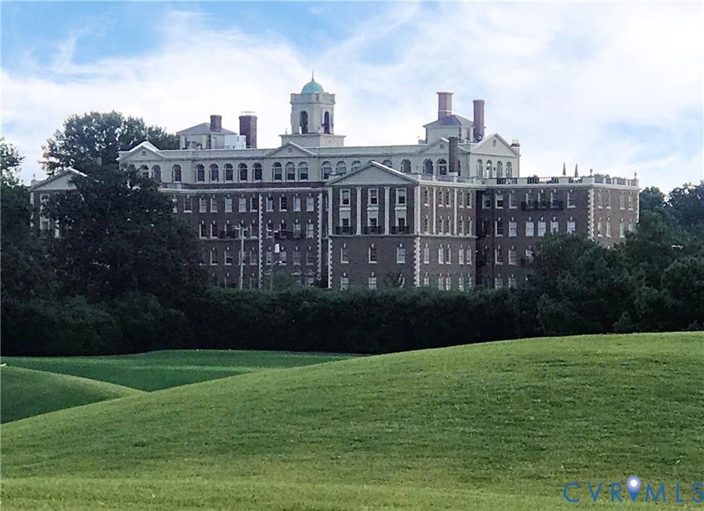 5621 Cary Street Road, Unit U502, Richmond, VA 23226 Main Photo