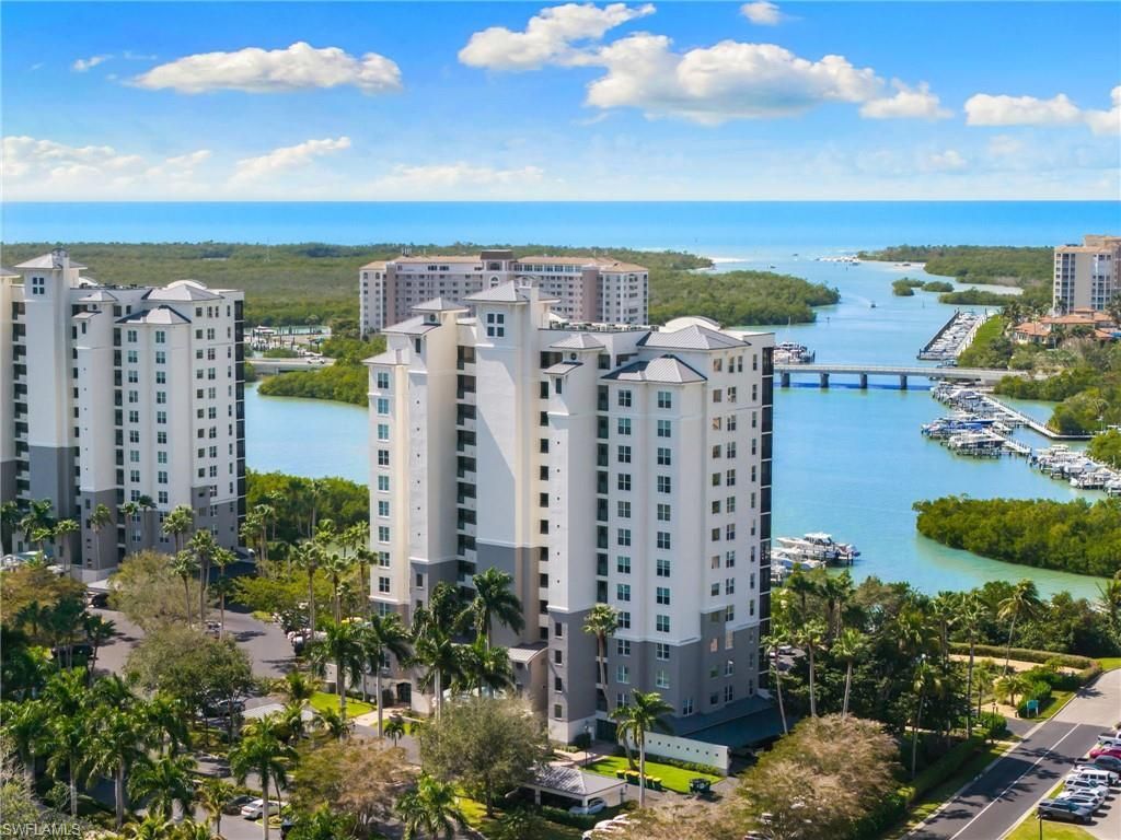 430 Cove Tower Dr, Unit 1501, Naples, FL 34110 Photo