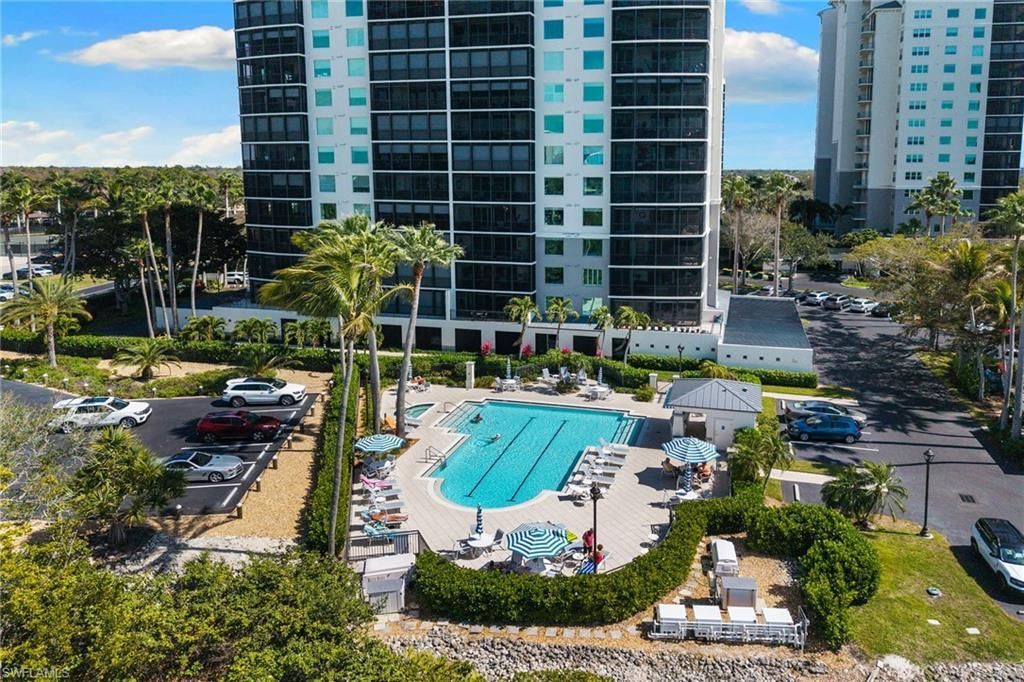 430 Cove Tower Dr, Unit 1501, Naples, FL 34110 Photo