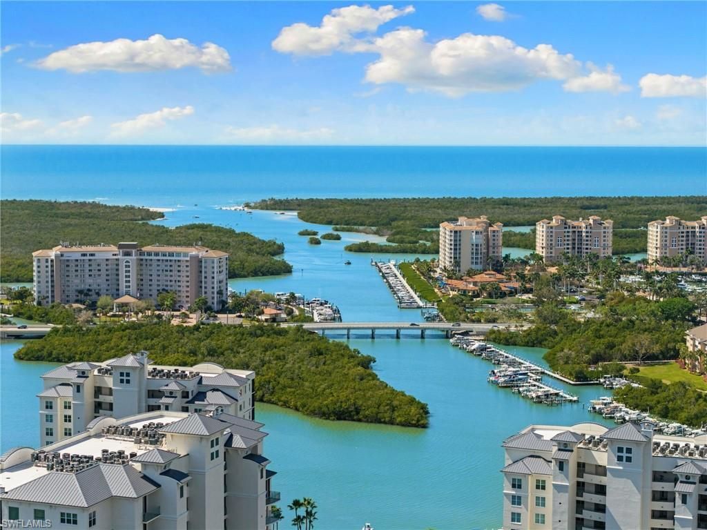 430 Cove Tower Dr, Unit 1501, Naples, FL 34110 Photo