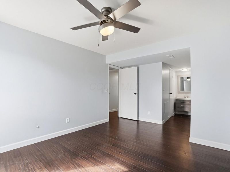 1094 Merrimar Circle S, Unit A, Columbus, OH 43220 Photo 23