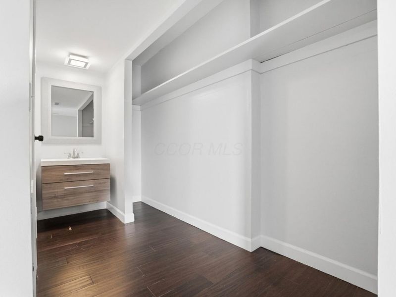 1094 Merrimar Circle S, Unit A, Columbus, OH 43220 Photo 25