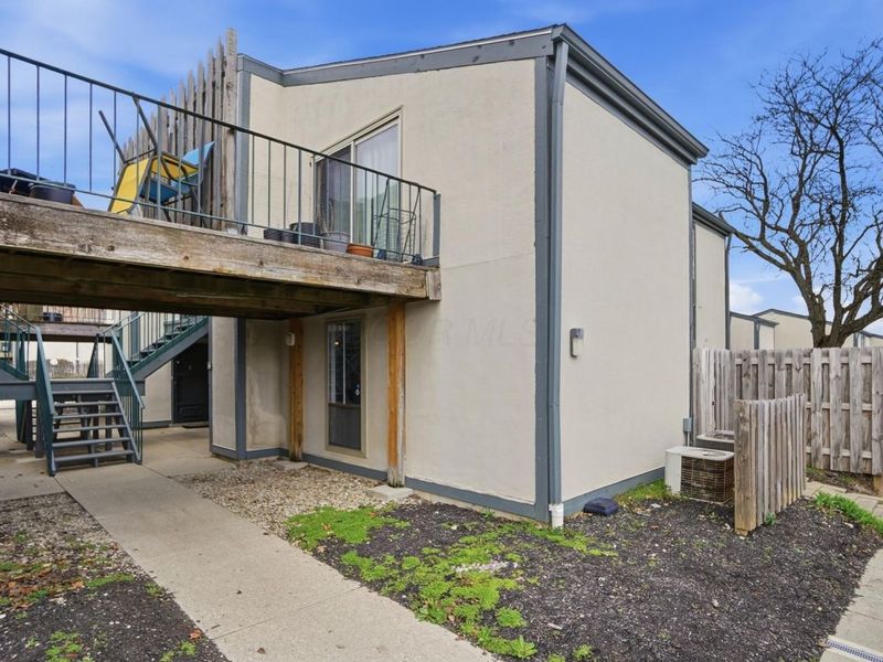 1094 Merrimar Circle S, Unit A, Columbus, OH 43220 Photo 39