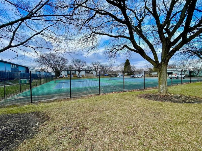 1094 Merrimar Circle S, Unit A, Columbus, OH 43220 Photo 43