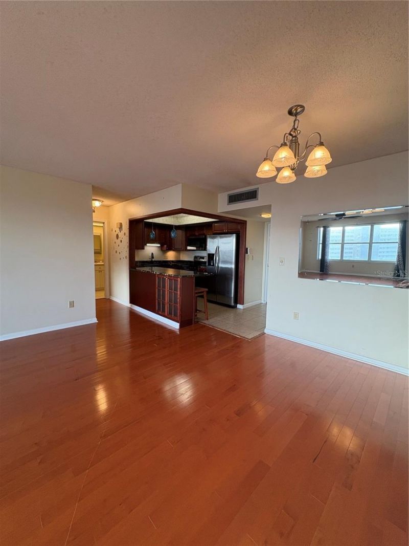 5220 Brittany Drive S, Unit 803, Saint Petersburg, FL 33715 Photo