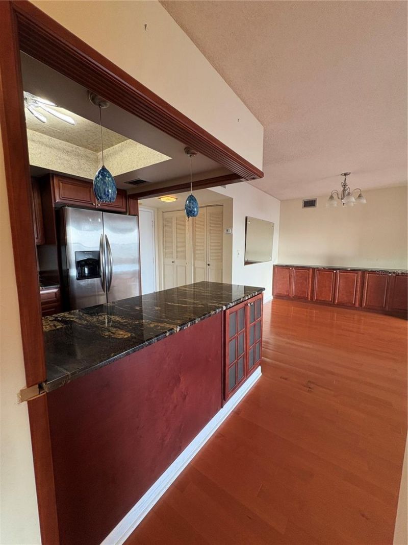 5220 Brittany Drive S, Unit 803, Saint Petersburg, FL 33715 Photo