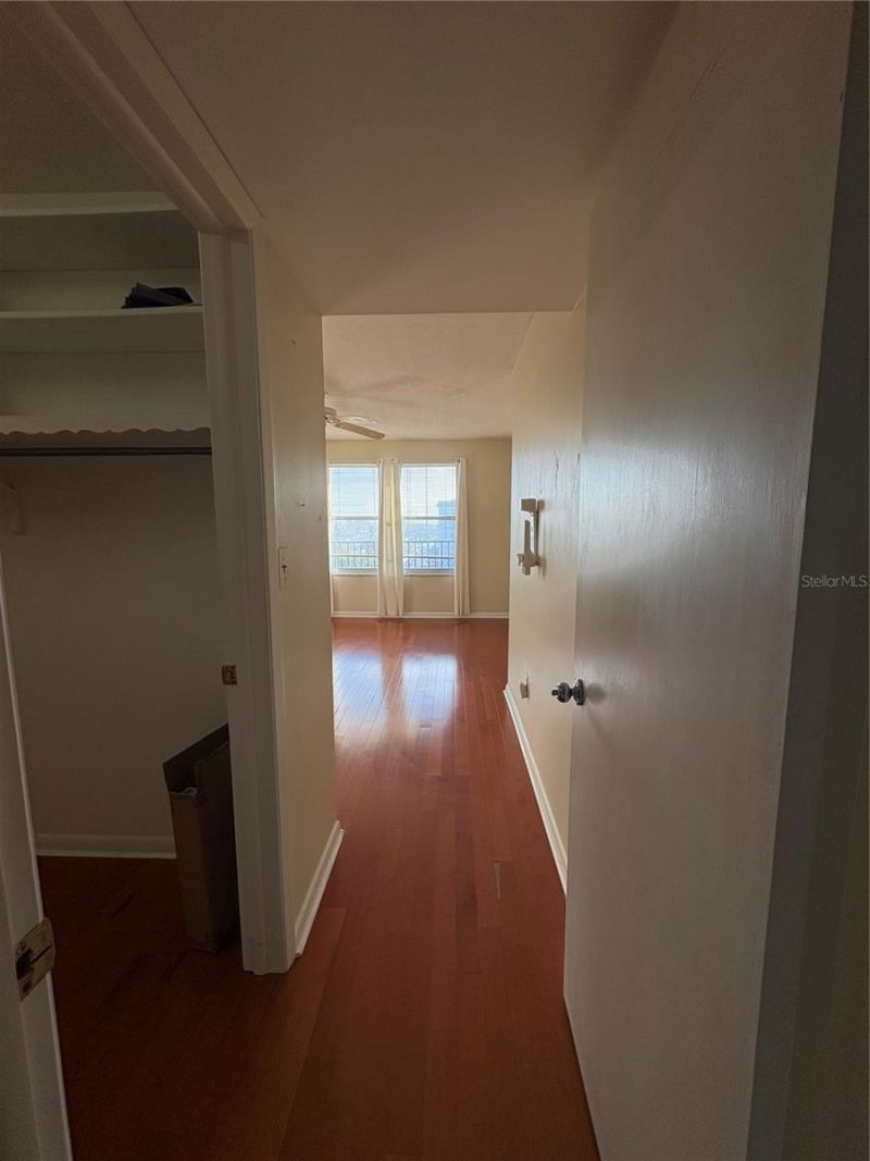 5220 Brittany Drive S, Unit 803, Saint Petersburg, FL 33715 Photo