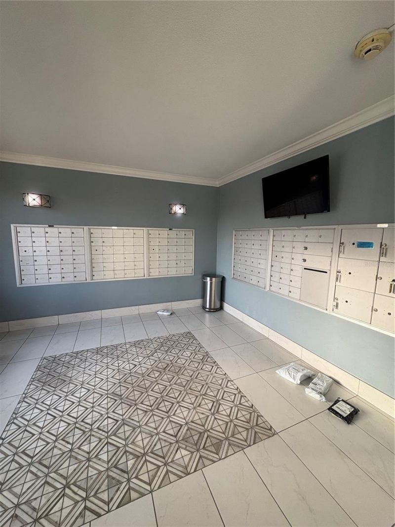 5220 Brittany Drive S, Unit 803, Saint Petersburg, FL 33715 Photo