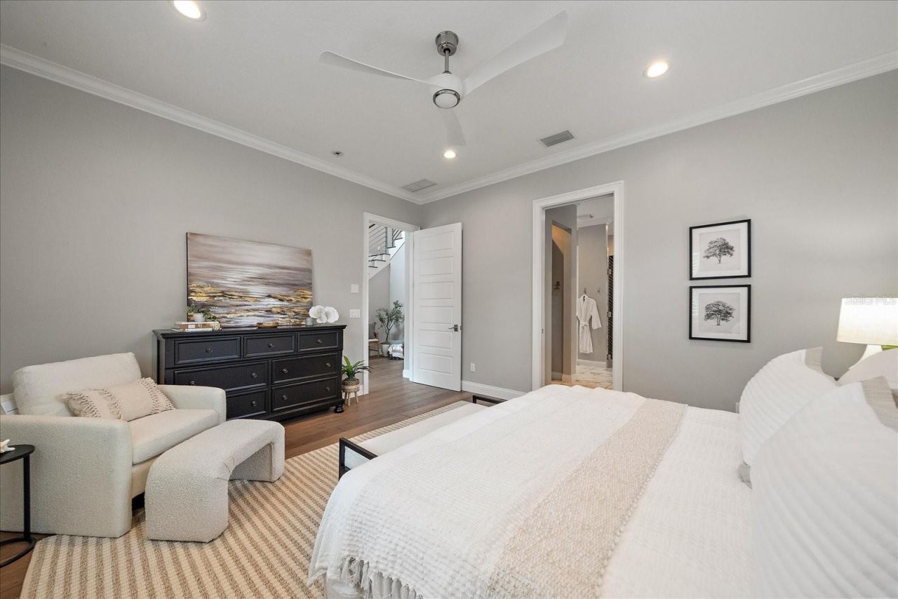 2207 Wisteria Street, Sarasota, FL 34239 Photo