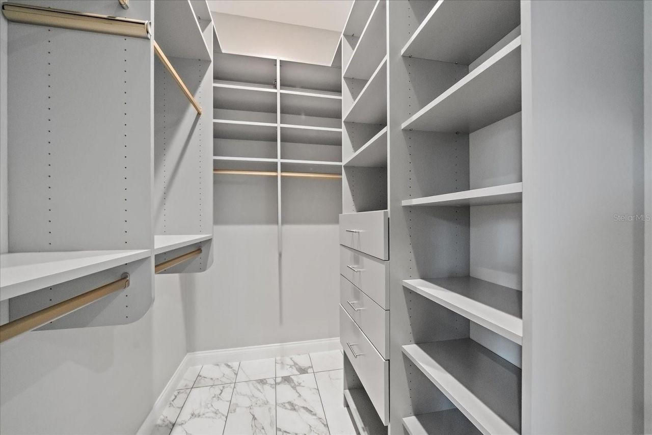 2207 Wisteria Street, Sarasota, FL 34239 Photo