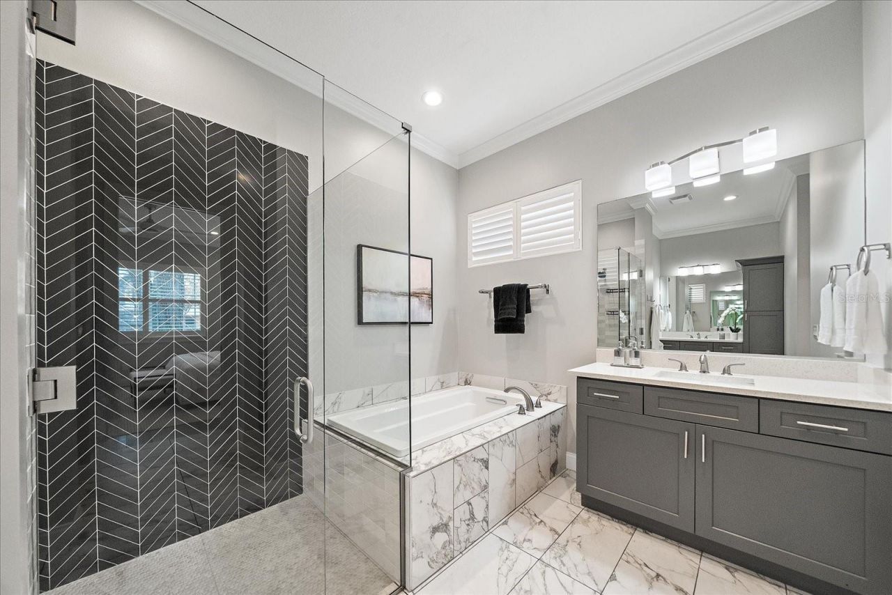 2207 Wisteria Street, Sarasota, FL 34239 Photo