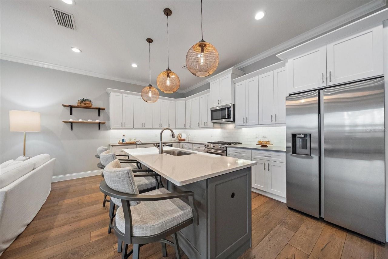 2207 Wisteria Street, Sarasota, FL 34239 Photo