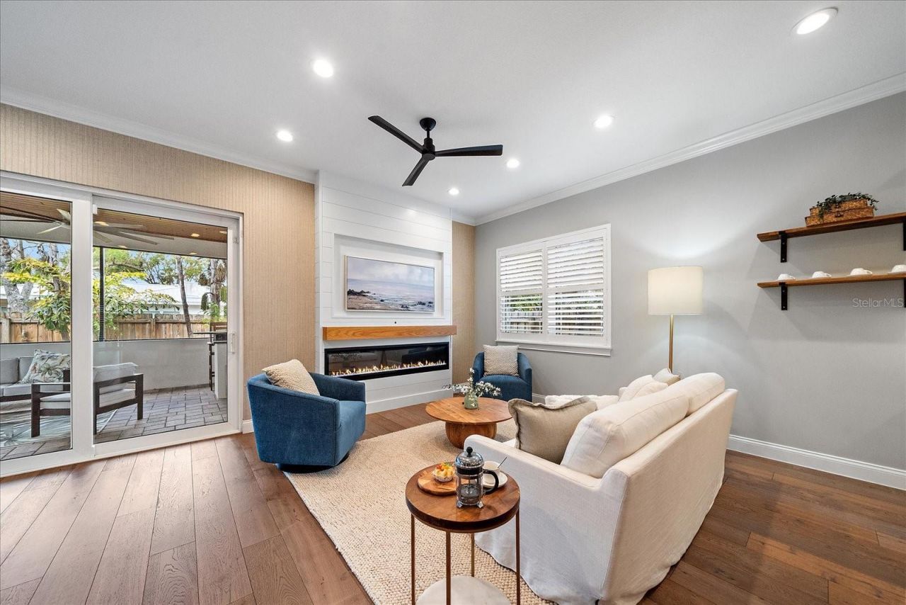 2207 Wisteria Street, Sarasota, FL 34239 Photo