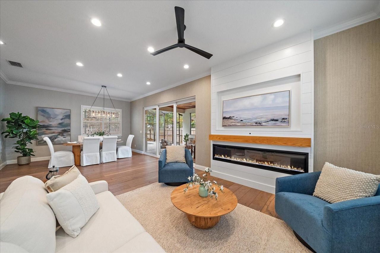 2207 Wisteria Street, Sarasota, FL 34239 Photo